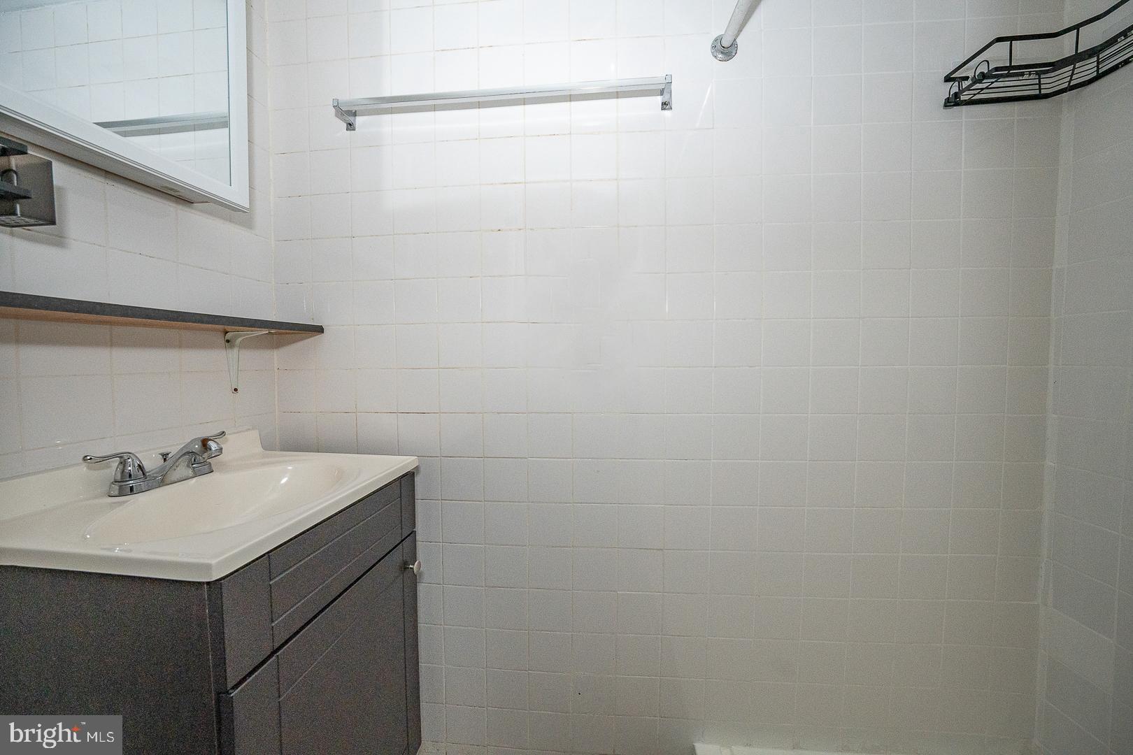 123 Normandy Road Upper Darby, PA 19082 - Photo 33 of 53