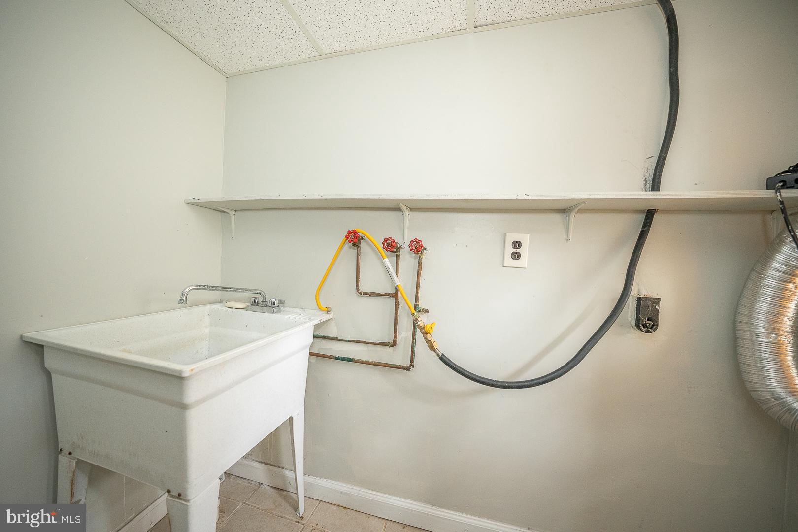 123 Normandy Road Upper Darby, PA 19082 - Photo 36 of 53