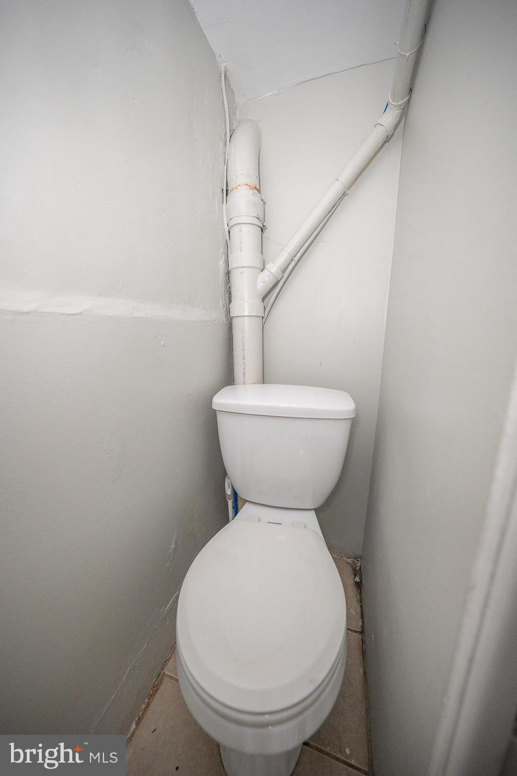 123 Normandy Road Upper Darby, PA 19082 - Photo 37 of 53