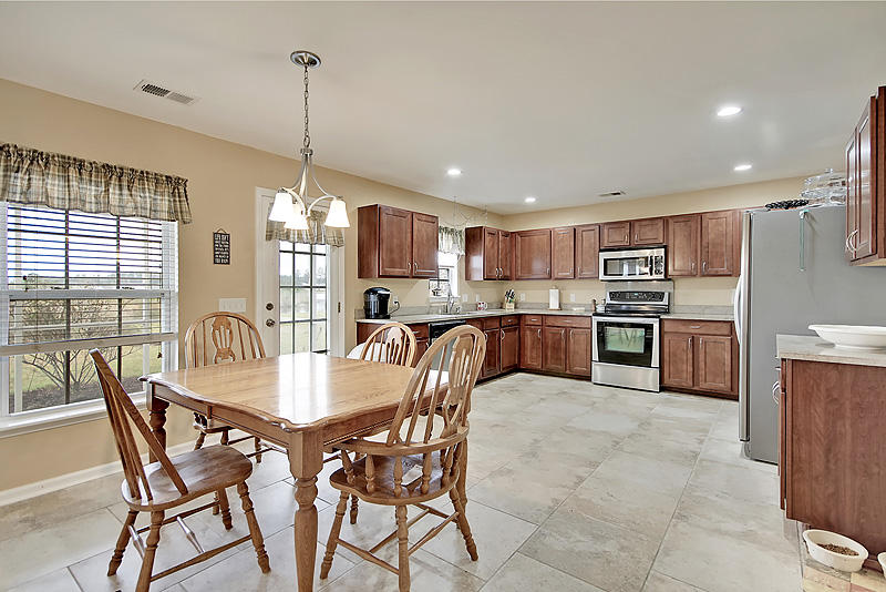 151 Decatur Drive Summerville, SC 29486 - Photo 11 of 46 IMG_0338_IMG_0352-copy