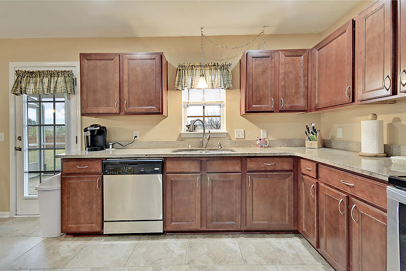 151 Decatur Drive Summerville, SC 29486 - Photo 14 of 46 IMG_0383_IMG_0396-copy