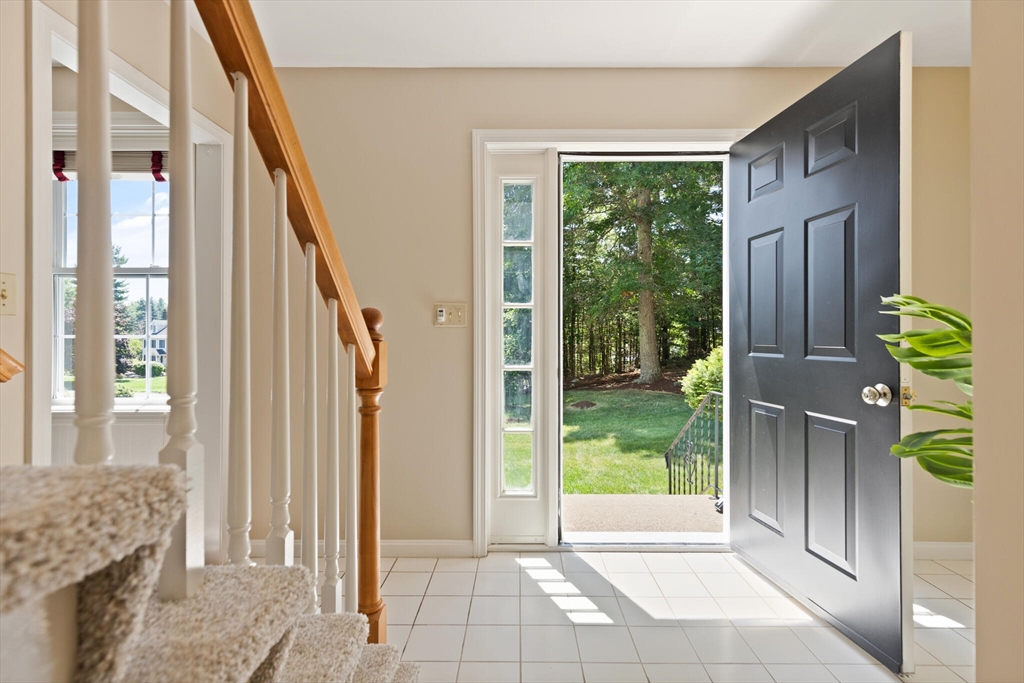 8 Vineyard Road Westford, MA 01886 - Photo 3 of 40 Gallery Image 3