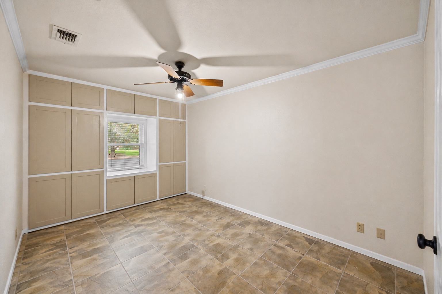 2506 Redleaf Lane Austin, TX 78745 - Photo 12 of 27 Den