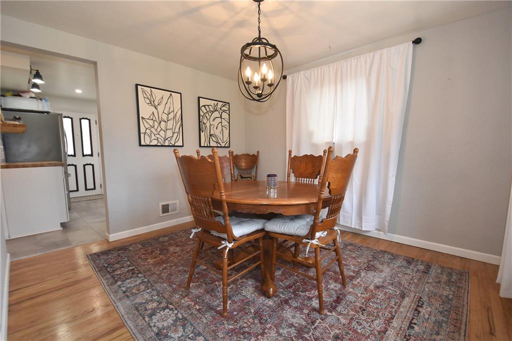 638 Agnew Road Pittsburgh, PA 15227 - Photo 6 of 23