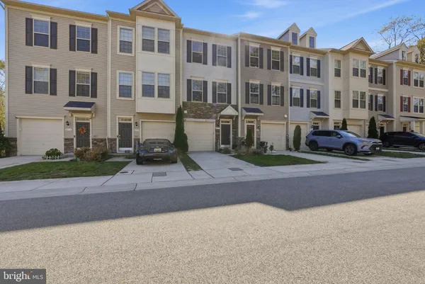 $420,000 | 8219 Hollow Court, Severn, MD 21144