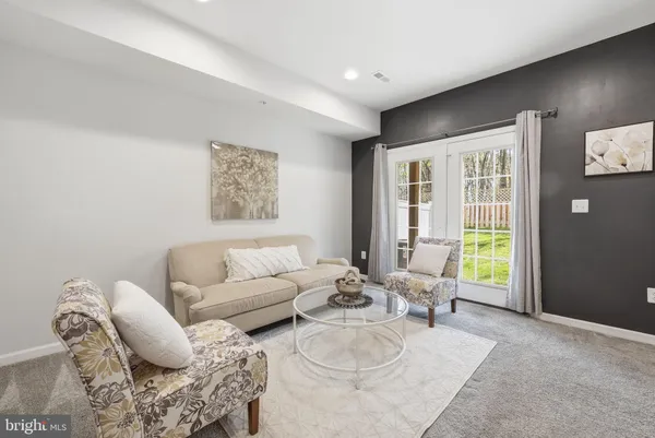 $420,000 | 8219 Hollow Court, Severn, MD 21144
