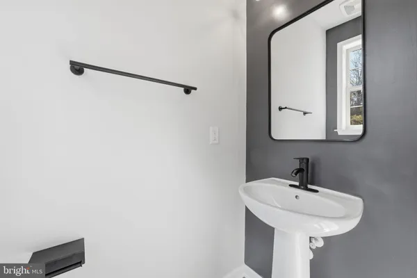 $420,000 | 8219 Hollow Court, Severn, MD 21144