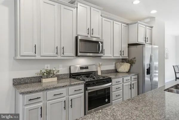 $420,000 | 8219 Hollow Court, Severn, MD 21144