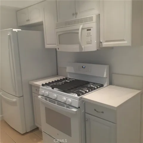 $2,350 | 2502 Manhattan Beach Boulevard, Unit 7, Gardena, CA 90249