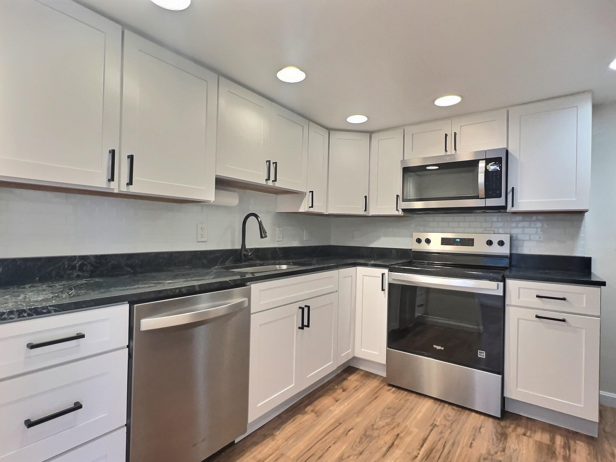 4 Prospect Hill Road, Unit 14 Sunapee, NH 03782 - Photo 8 of 25