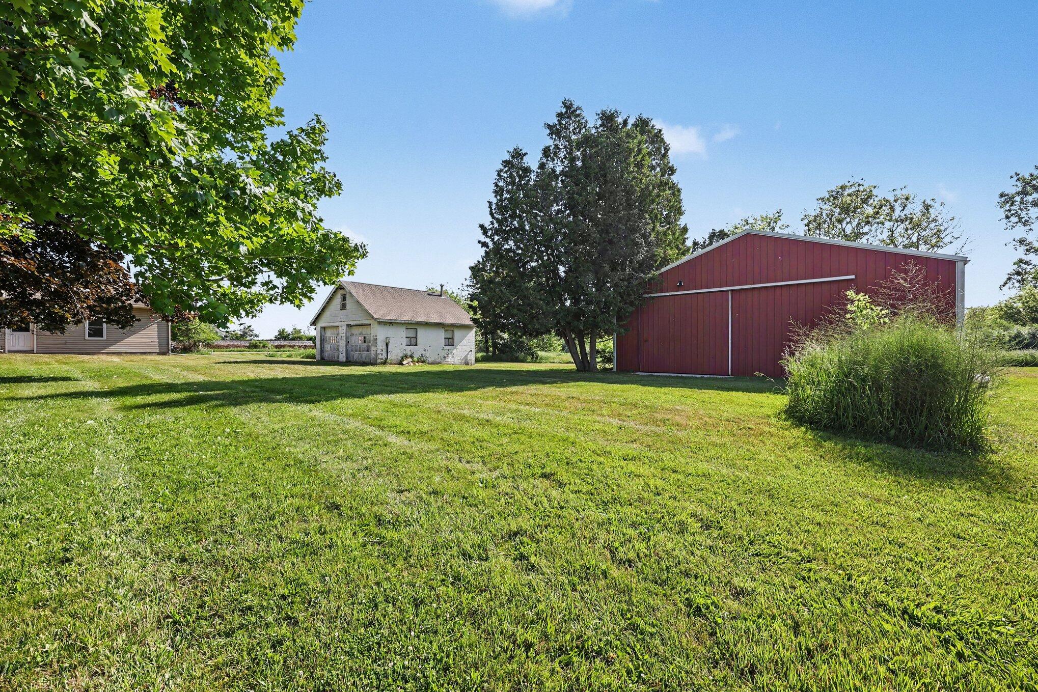 12845 Dexter-Chelsea Road Chelsea, MI 48118 - Photo 23 of 30 026_file_4940