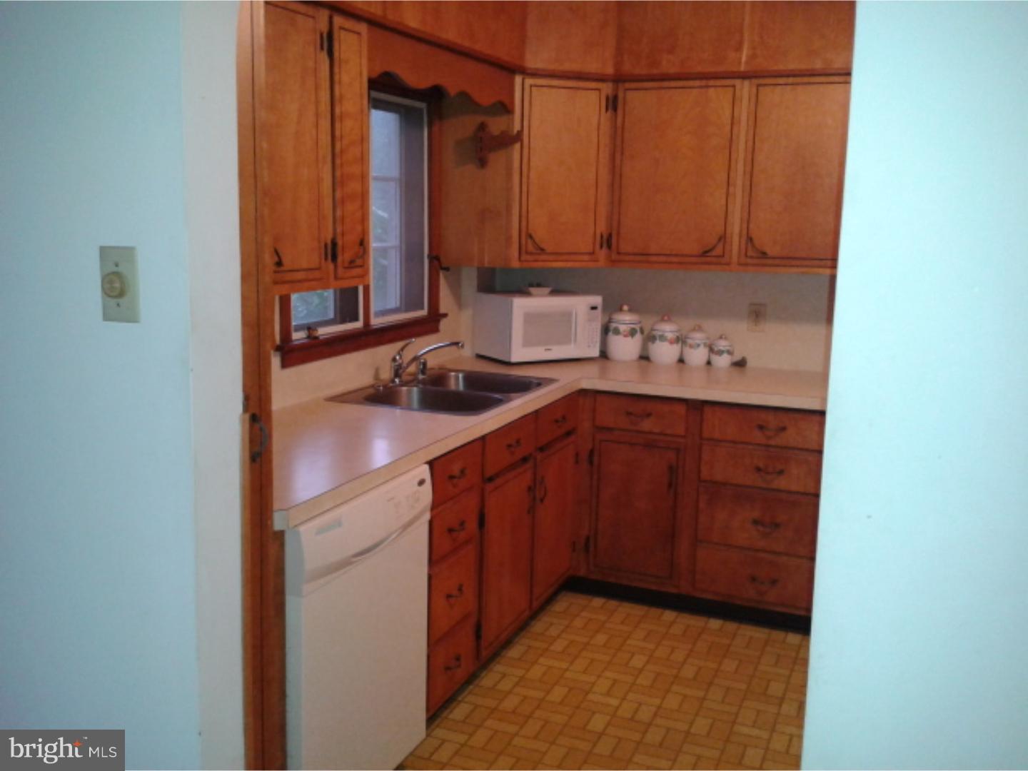 42 Anderson Road Pottstown, PA 19465 - Photo 6 of 23