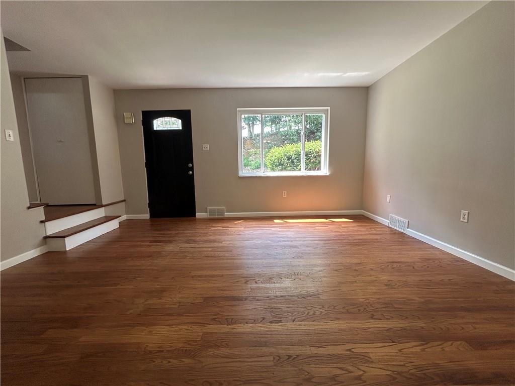 573 Cumberland Road Pittsburgh, PA 15237 - Photo 11 of 30 Coat closet at the entrance