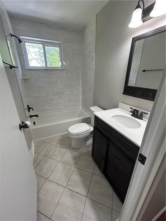 573 Cumberland Road Pittsburgh, PA 15237 - Photo 17 of 30 Nicely updated bathroom