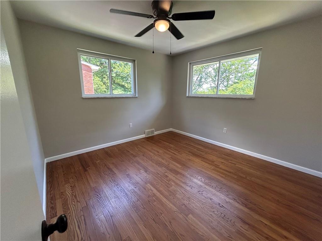 573 Cumberland Road Pittsburgh, PA 15237 - Photo 22 of 30 Secondary Bedroom