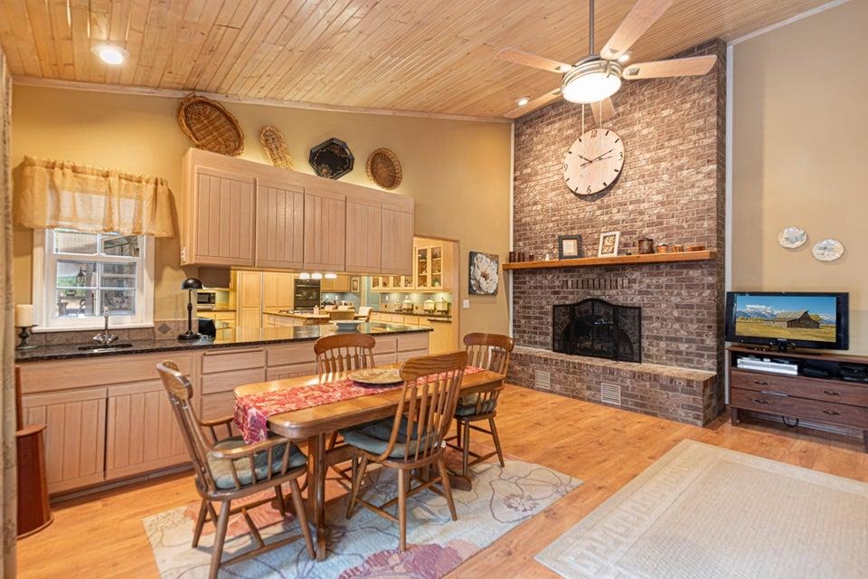 2082 Immel Road Chewelah, WA 99109 - Photo 11 of 38 Gallery Image 11