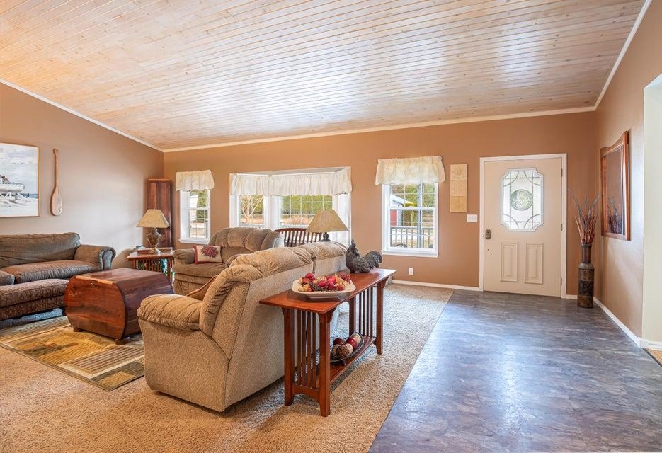 2082 Immel Road Chewelah, WA 99109 - Photo 5 of 38 Gallery Image 5