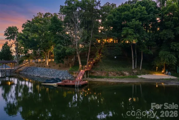 $900,000 | 9067 Tulagi Court, Fort Mill, SC 29708