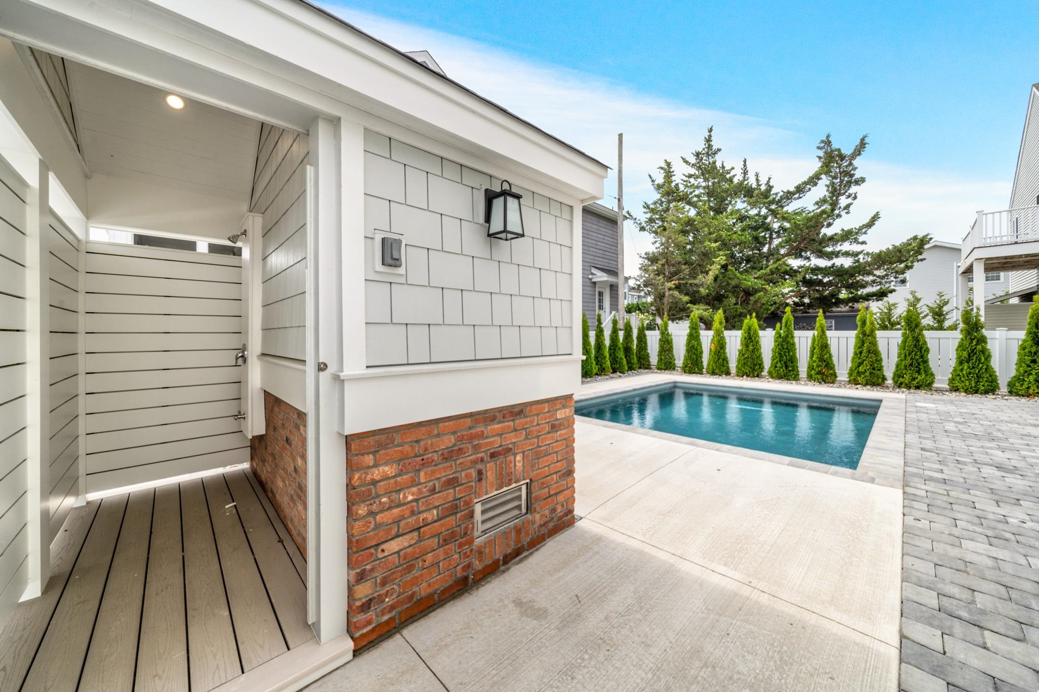 188 34th Street Avalon, NJ 08202 - Photo 11 of 47 a view of balcony with small garden