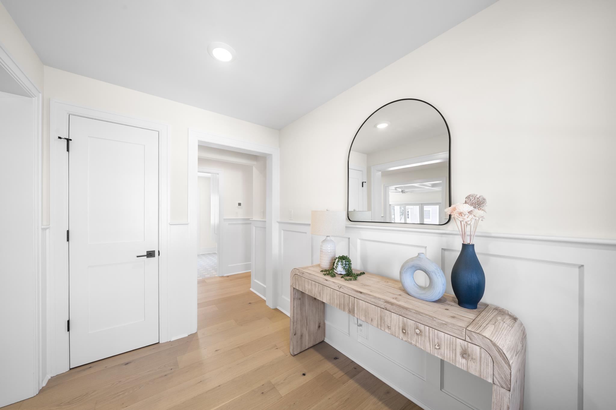 188 34th Street Avalon, NJ 08202 - Photo 25 of 47 a living room with furniture and wooden floor