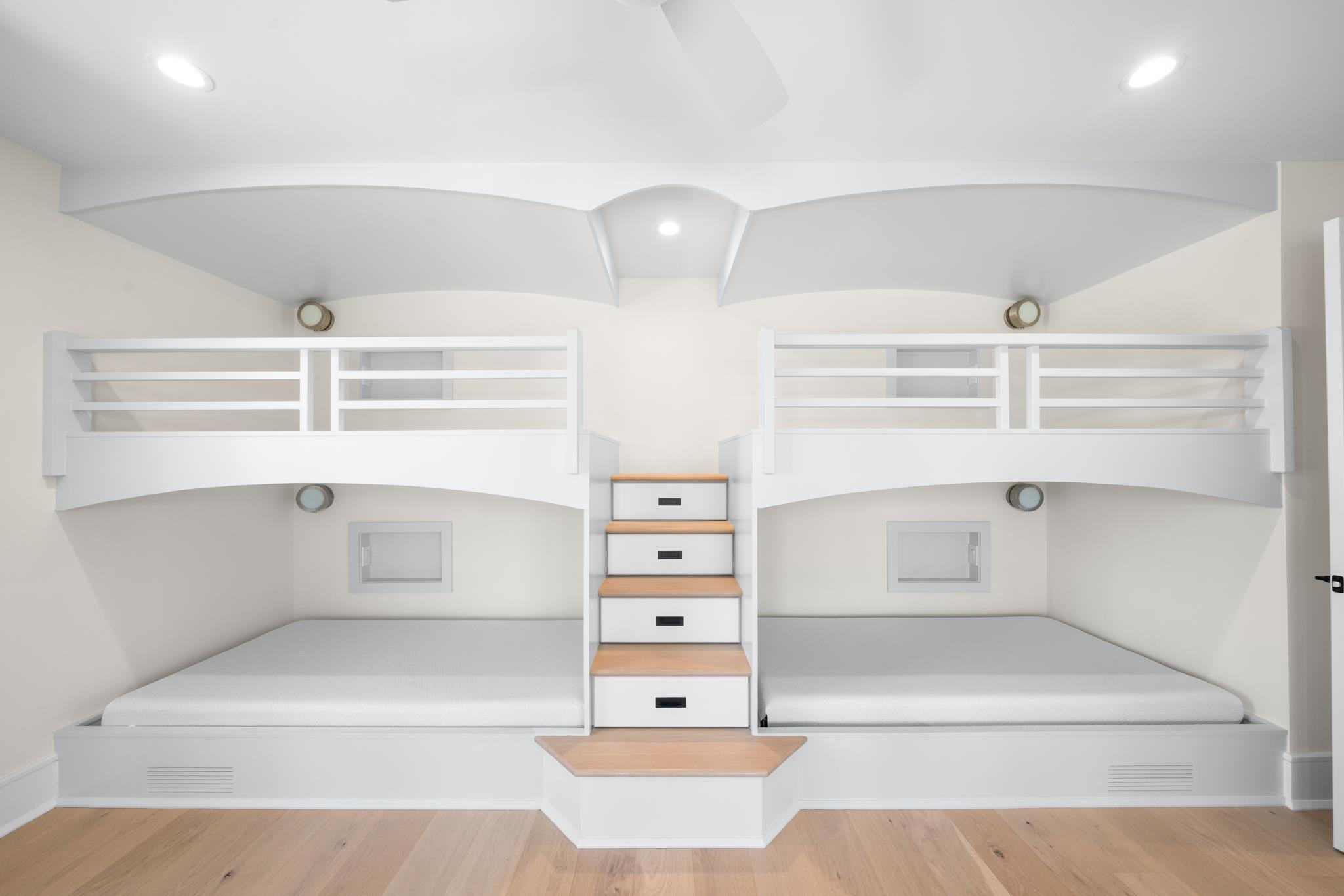 188 34th Street Avalon, NJ 08202 - Photo 27 of 47 a view of walk in closet with empty racks