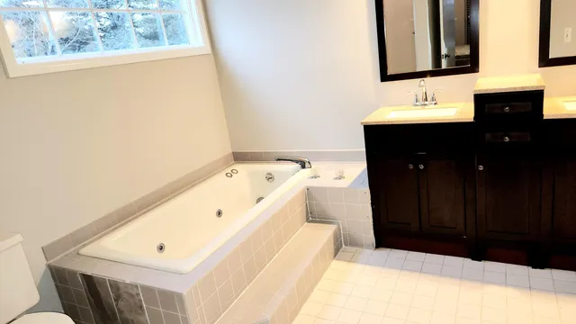 $595,000 | 1660 Pond Shore Drive, Ann Arbor, MI 48108