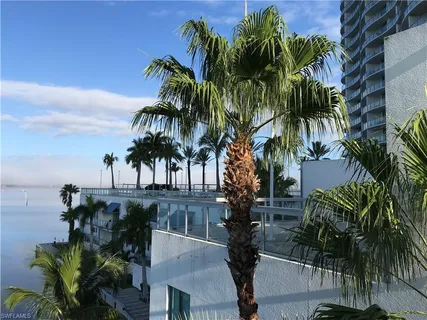 $380,000 | 3000 Oasis Grand Boulevard, Unit 3005, Fort Myers, FL 33916