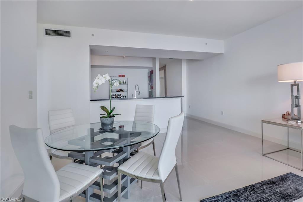 3000 Oasis Grand Boulevard, Unit 3005 Fort Myers, FL 33916 - Photo 7 of 29