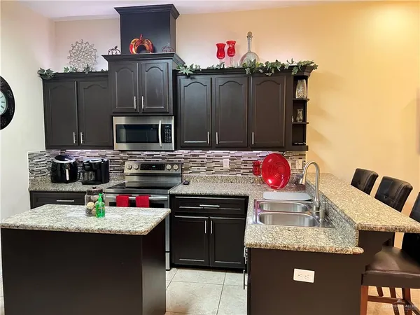 $2,500 | 2304 North 45th Street, McAllen, TX 78501