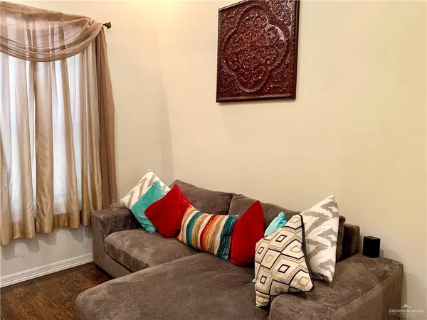 $2,500 | 2304 North 45th Street, McAllen, TX 78501