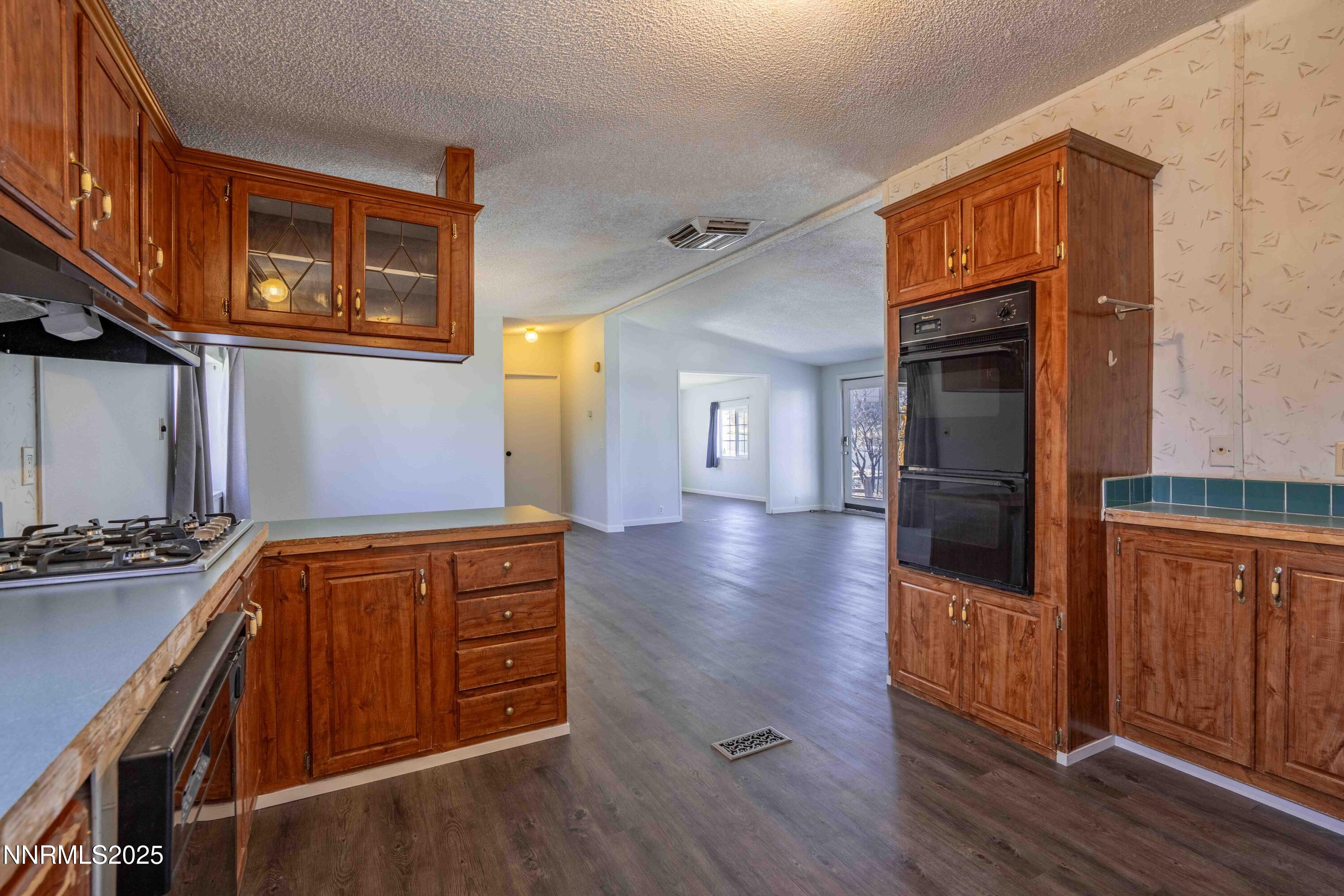 5194 Northern Lights Drive Reno, NV 89506 - Photo 9 of 37 Interior_13