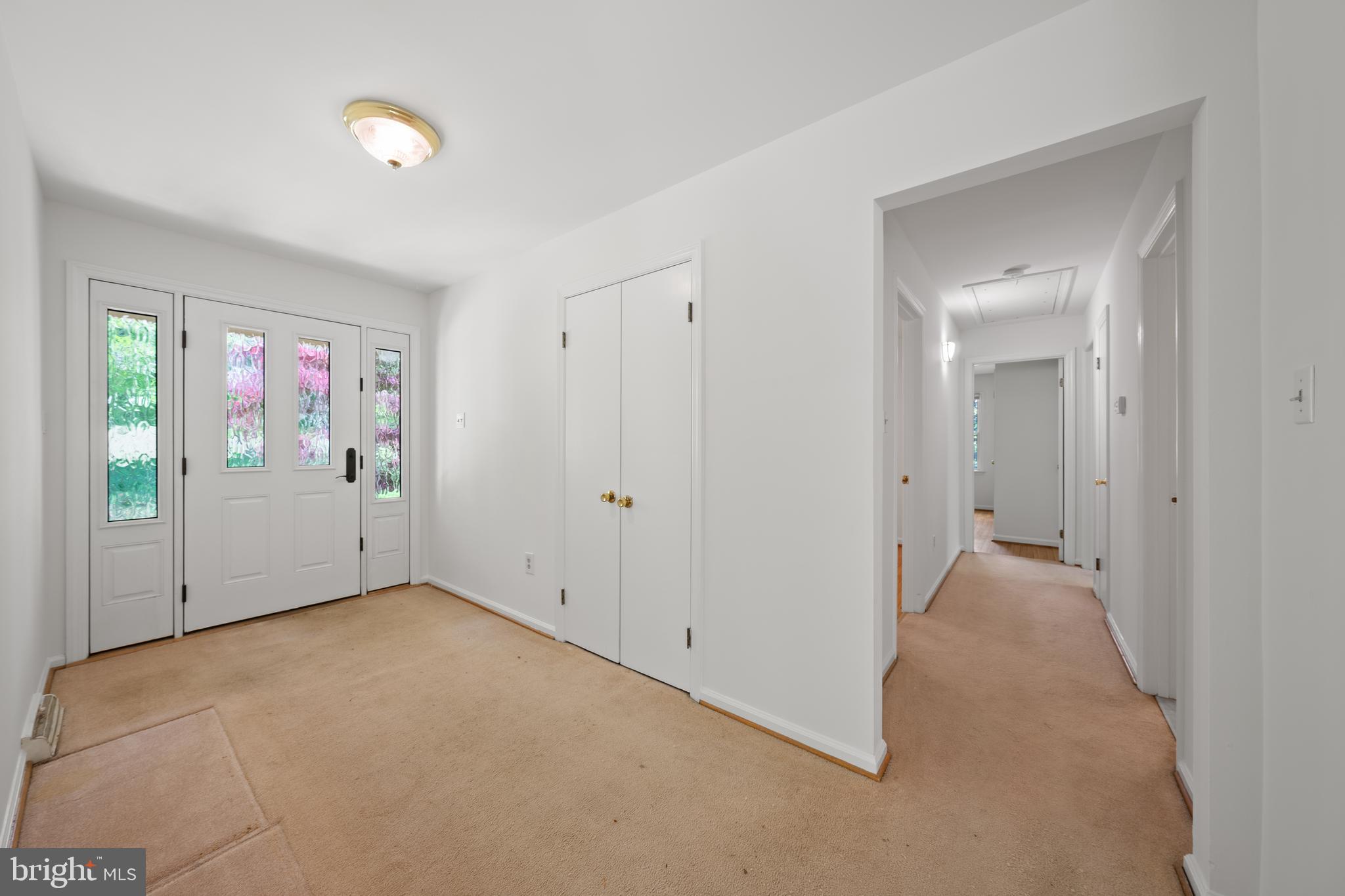 5681 Hardesty Road Sunderland, MD 20689 - Photo 22 of 49 Foyer