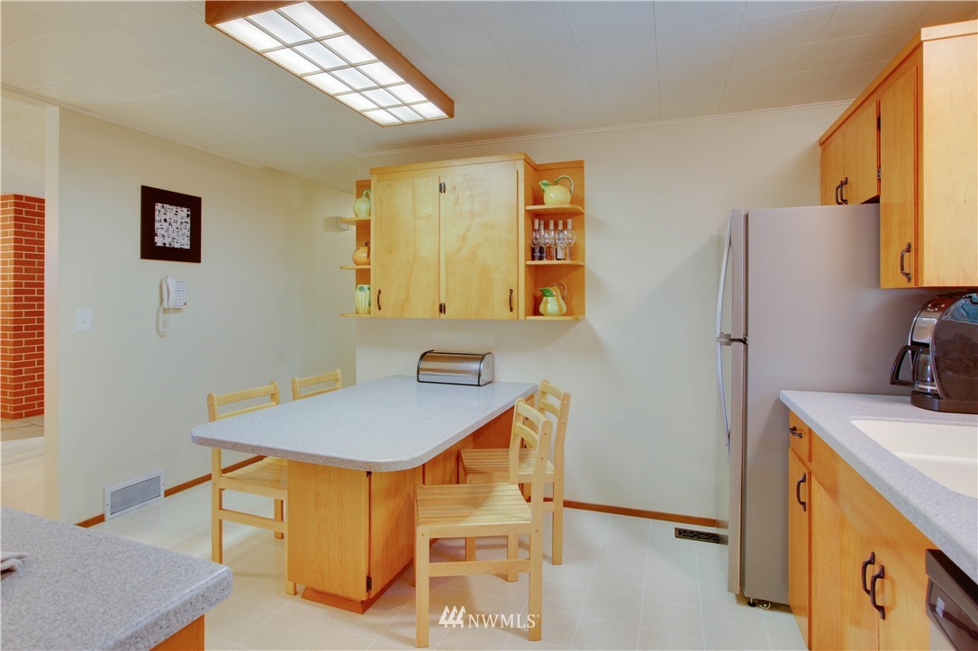 14632 181st Avenue Southeast Renton, WA 98059 - Photo 11 of 25 Gallery Image 11
