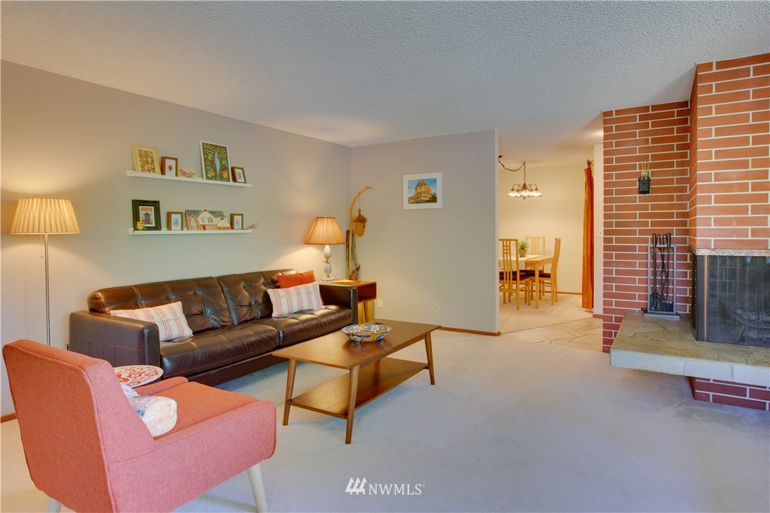 14632 181st Avenue Southeast Renton, WA 98059 - Photo 7 of 25 Gallery Image 7