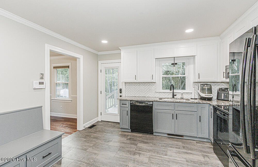 3003 Fieldstream Drive North Wilson, NC 27896 - Photo 13 of 39 Large Kitchen
