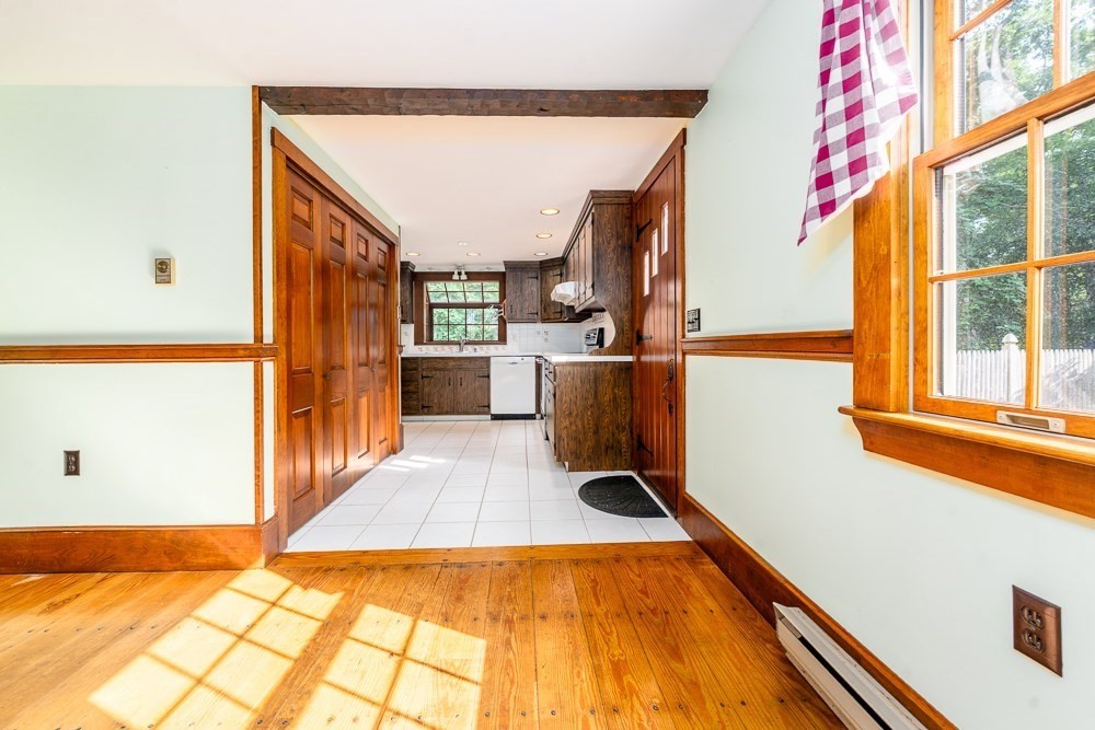 394 Quaker Meetinghouse Road Sandwich, MA 02537 - Photo 14 of 42