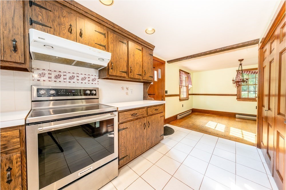 394 Quaker Meetinghouse Road Sandwich, MA 02537 - Photo 16 of 42