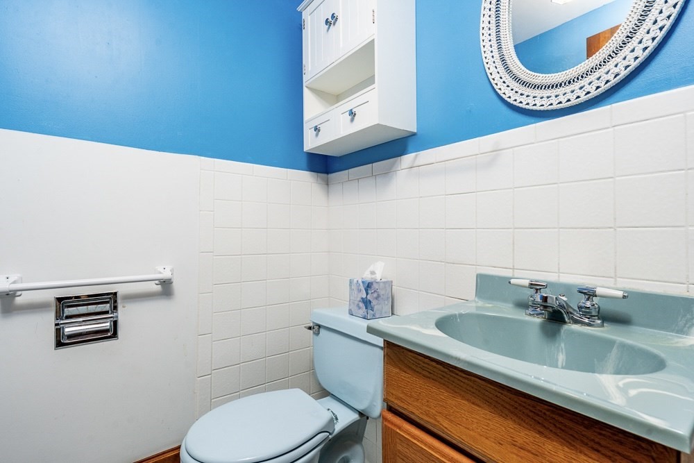 394 Quaker Meetinghouse Road Sandwich, MA 02537 - Photo 19 of 42