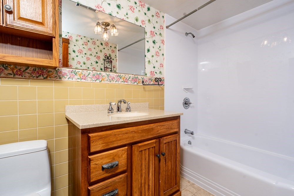 394 Quaker Meetinghouse Road Sandwich, MA 02537 - Photo 27 of 42