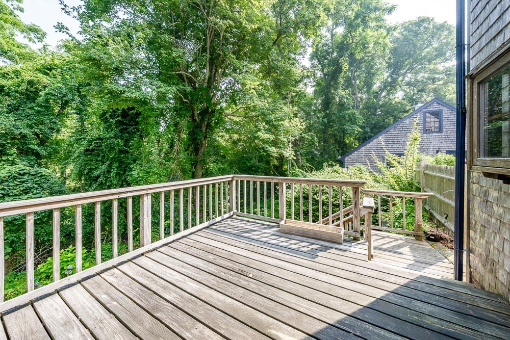 394 Quaker Meetinghouse Road Sandwich, MA 02537 - Photo 32 of 42