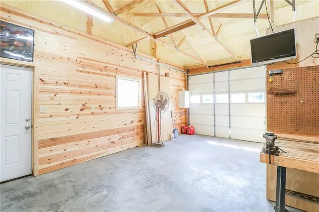 $239,900 | 264 Northwest 1441st Road, Holden, MO 64040