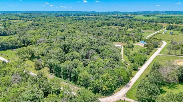 $239,900 | 264 Northwest 1441st Road, Holden, MO 64040