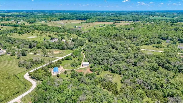 $239,900 | 264 Northwest 1441st Road, Holden, MO 64040