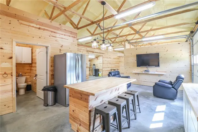 $239,900 | 264 Northwest 1441st Road, Holden, MO 64040