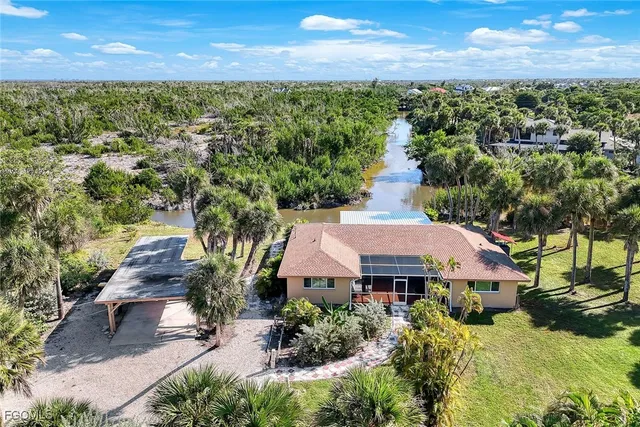 $899,000 | 4619 Rue Bayou, Sanibel, FL 33957