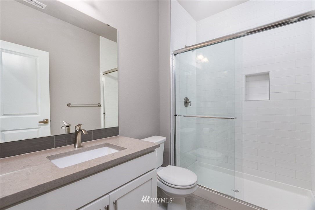 5002 Northeast 1st Street Renton, WA 98059 - Photo 14 of 27 Gallery Image 14
