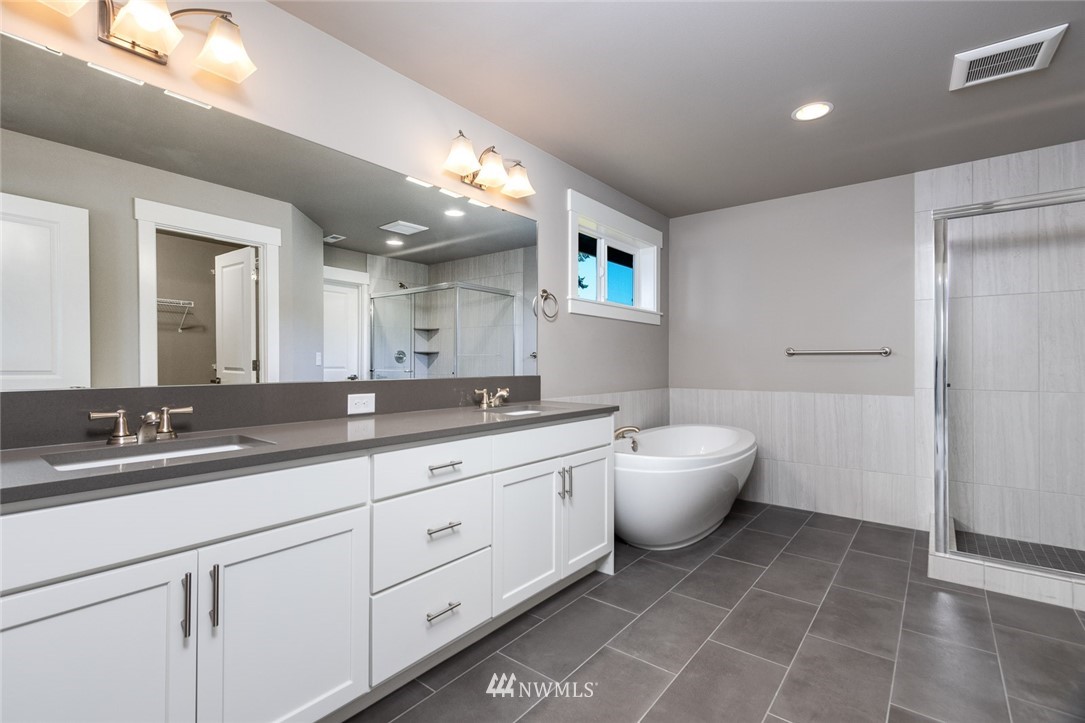 5002 Northeast 1st Street Renton, WA 98059 - Photo 22 of 27 Gallery Image 22