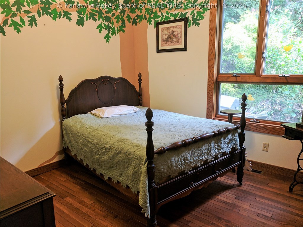 12193 Sandhill Road Point Pleasant, WV 25550 - Photo 19 of 29 Gallery Image 19