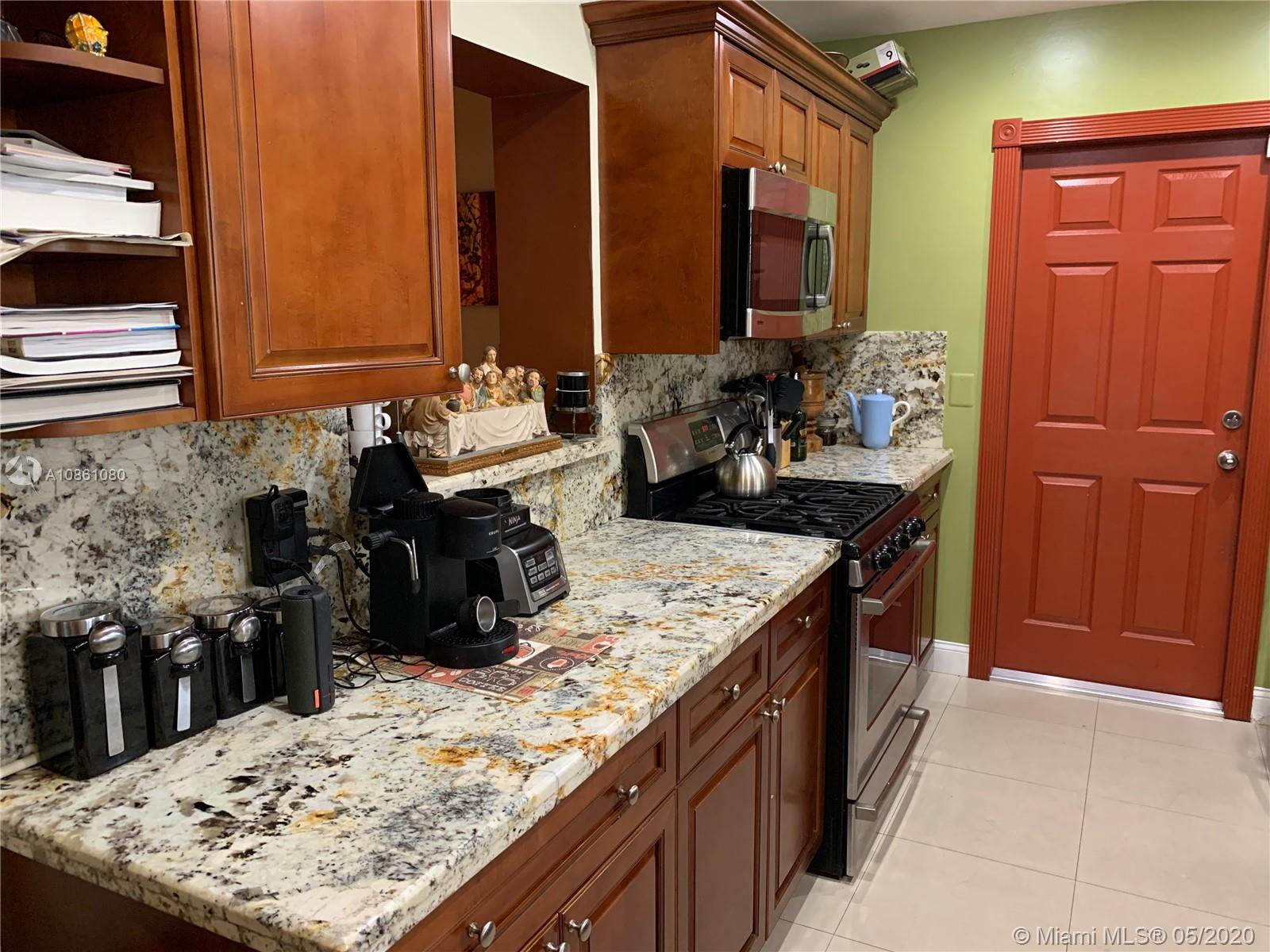 4320 Johnson Street Hollywood, FL 33021 - Photo 5 of 19