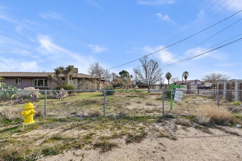 13285 Mesquite Road Apple Valley, CA 92308 - Photo 26 of 33 a view of a lake view